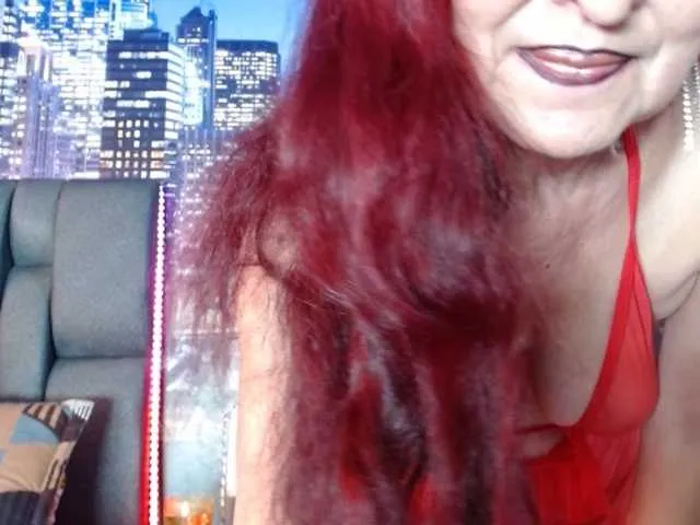 Lucy-mature – webcam model profile photo