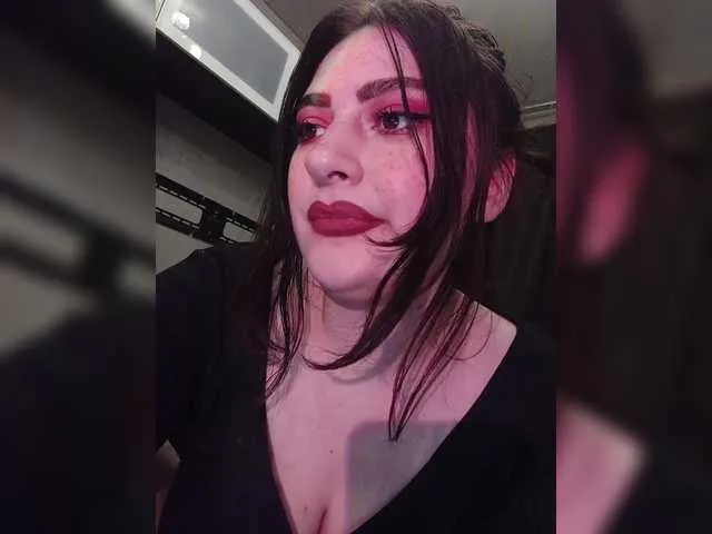 Shadow-Dance – webcam model profile photo Image 4