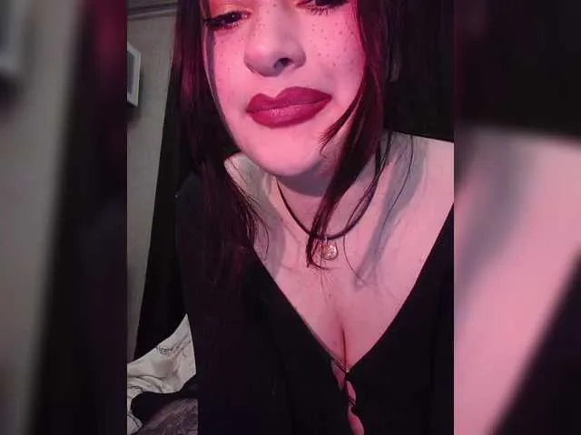 Shadow-Dance – webcam model profile photo Image 9